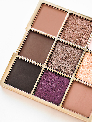 포토 JPG 해외이미지 백그라운드 사람없음 세트 뷰티 화려 대리석 아이섀도 해외202310 해외포토 컨셉 재료 화장품 파일형식