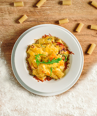 포토 JPG 해외이미지 전통 라이프스타일 접시 음식 백그라운드 토마토 채소 재료 탁자 휴가 치즈 파스타 파슬리 건강 스파게티 요리 사람없음 식당 저녁식사 이탈리아 껍질 흰색 신선 밀 굽기 허브 메인 향신료 준비 매움 날것 바질 점심식사 폭식 모짜렐라치즈 볼로냐 캐서롤 핸드메이드 맛있는 해외202310 해외포토 식물 식기 유럽 컬러 가구 유제품 곡류 서양음식 생활 상점 식사 용기_그릇 맛 구이 향미료 파일형식