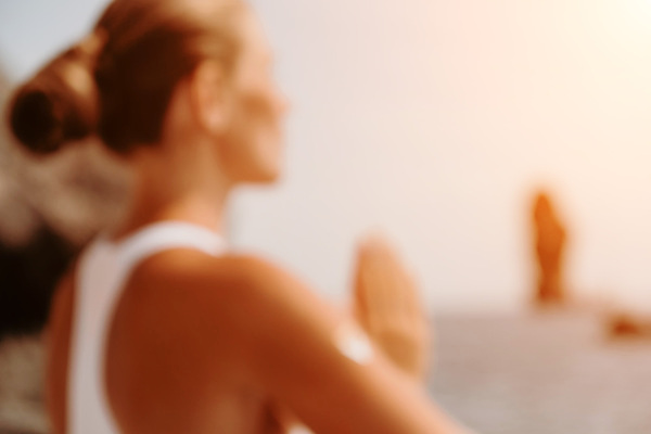 포토 JPG 해외이미지 나무 라이프스타일 여자 행복 실루엣 선 스포츠 바다 포즈 컨셉 신체 요가 자연 하늘 휴식 산 건강 한명 사람 풍경 성인 야외 물 운동 뷰티 평화 일출 화목 고요 일몰 에너지 명상 자극 해외202310 해외포토 자연요소 식물 1 웰빙 감정 촬영기법 생활 노을 생태계 파일형식