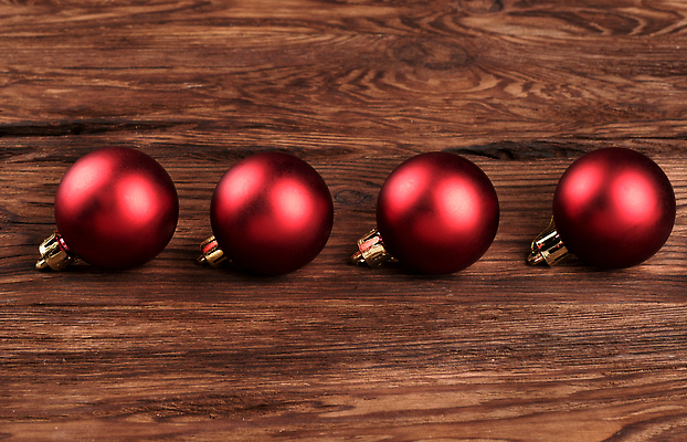 포토 JPG 해외이미지 컬러 백그라운드 크리스마스 겨울 공 유리 휴가 새로움 사람없음 목재 장식 빨간색 빛 금속 회색 축하 원형 4 황금 12월 연도 오브젝트 슛 여의주 해외202310 해외포토 도형 나무 계절 기념일 컨셉 재료 재질 숫자 날짜 파일형식