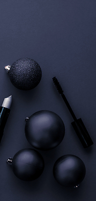 포토 JPG 해외이미지 사람없음 하이앵글 화장품 남색 오브젝트 오너먼트 카피스페이스 해외202310 해외포토 뷰포인트 컬러 크리스마스장식 뷰티 공백 파일형식