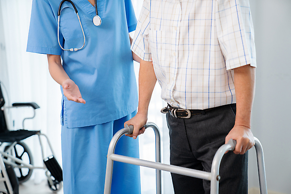 포토 JPG 해외이미지 여자 노년 남자 행복 청진기 병원 서기 동양인 상반신 사람없음 옆모습 건강관리 기댐 환자 간호사 벨트 장애인 휠체어 치유 버티다 해외202310 해외포토 잡화 감정 뷰포인트 의학 의료기기 모션 건강 관리 사람 인종 성인 의료진 장애 파일형식