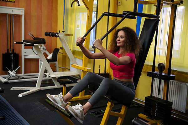 포토 JPG 해외이미지 헤어스타일 옷 스포츠 분홍색 운동화 신발 이동 셔츠 패턴 신체 다이어트 근육 한명 운동복 운동 노란색 유행 검은색 힘 회색 흰색 커튼 정상 몸무게 하락 피부 연습 블라우스 체육관 서식 노력 레깅스 연소 스타일 자극 해외202310 해외포토 1 컬러 컨셉 상의 무늬 하의 건강 사람 신체부위 파일형식