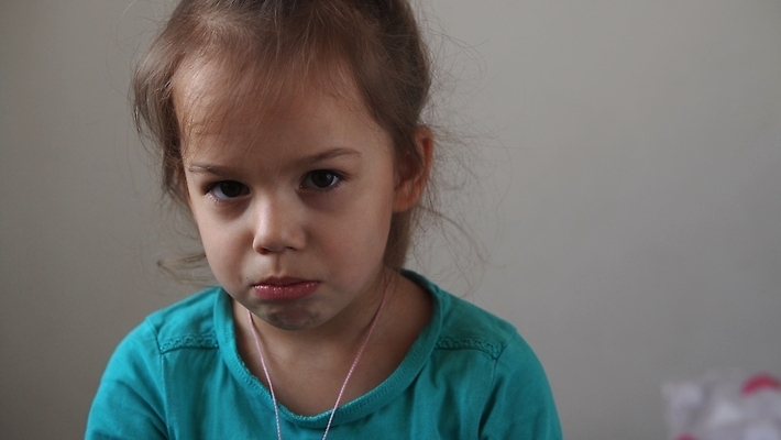 포토 JPG 해외이미지 라이프스타일 여자 행복 얼굴 어린이 흑인 백그라운드 비즈니스 가족 한명 사람 사무실 태양 뷰티 유행 표현 자신감 닫기 긍정 해외202310 해외포토 자연요소 서양인 1 감정 컨셉 관계 모션 생활 신체부위 파일형식