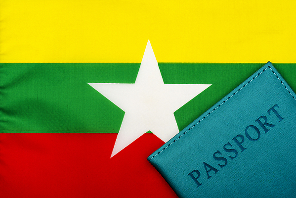 포토 JPG 해외이미지 교육 여행 백그라운드 컨셉 비즈니스 학교 성공 사람없음 빨간색 평화 자유 금지 덮개 깃발 시간 심볼 사인 여권 종료 미얀마 비자 전국 정치 이민 국경 해외202310 해외포토 아시아 컬러 이동 뚜껑 파일형식