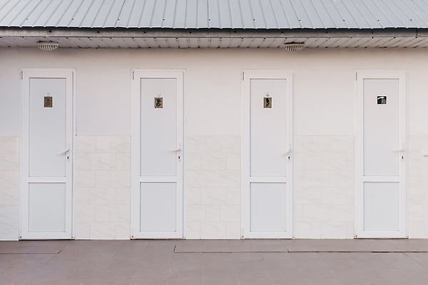 포토 JPG 해외이미지 디자인 여자 남자 벽 백그라운드 건축양식 호텔 휴식 바닥 주택 실내 사람 사람없음 내부 건물 장식 물 빛 문 목욕 거울 방 욕실 흰색 도시 도자기 고급 위생 빨래 심볼 타일 싱크대 사인 수도꼭지 화장실 변기 성별 일반 변기통 위생관리 안락 비어있는 해외202310 해외포토 자연요소 건축물 건축 컬러 컨셉 가사 숙소 관리 청결 개수대 파일형식