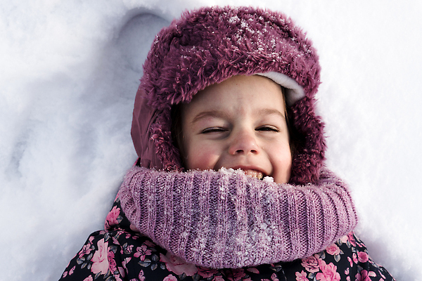 포토 JPG 해외이미지 백인 라이프스타일 응시 공원 여자 행복 감정 얼굴 어린이 백그라운드 크리스마스 겨울 가족 모션 휴가 선물 한명 사람 야외 뷰티 유행 추위 흰색 아기 작음 만족 주기 서리 혼자 해외202310 해외포토 서양인 1 시선 계절 공공시설 기념일 컬러 관계 생활 신체부위 크기 파일형식