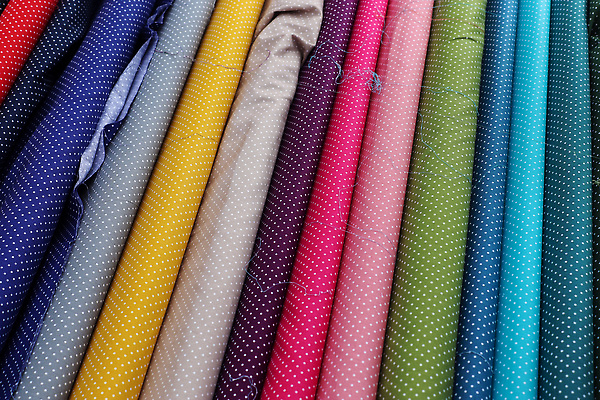 포토 JPG 해외이미지 디자인 드레스 옷 컬러 백그라운드 셔츠 패턴 비즈니스 표면 넥타이 추상 정장 사람없음 빨간색 초록색 파란색 빛 컬러풀 뷰티 유행 쌓기 상점 청바지 직물 면 커튼 시장 고급 우아함 매끈함 실크 천 질감 구김 접기 스타일 카피스페이스 해외202310 해외포토 잡화 컨셉 상의 무늬 바지 모션 공백 감각 파일형식