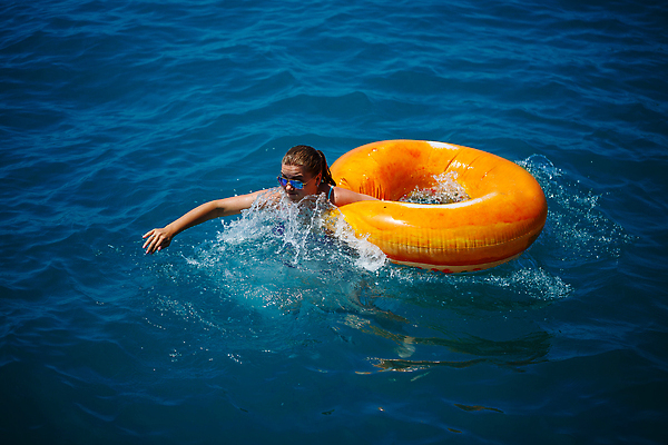 포토 JPG 해외이미지 모자 손 배너 수영복 행복 얼굴 바다 분홍색 여행 하늘색 백그라운드 패턴 과일 비즈니스 자연 호텔 휴가 휴식 안테나 건강 한명 사람 물 여름 컴퓨터 비키니 태양 뷰티 파티 유행 수영 스파 원형 투명 만화 휴양지 튜브 드론 터키석 해외202310 해외포토 자연요소 도형 1 잡화 옷 계절 감정 컬러 컨셉 무늬 통신 숙소 이벤트 신체부위 파란색 전자제품 장소 수상스포츠 보석 생태계 파일형식