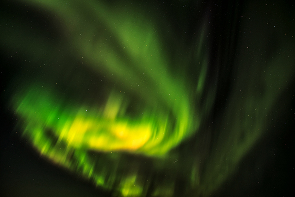 포토 JPG 해외이미지 별 컬러 겨울 자연 하늘 전등 아이슬란드 사람없음 야외 가로 초록색 우주 어둠 분위기 야간 북극 천문학 북쪽 오로라 현상 해외202310 해외포토 자연요소 계절 교육 유럽 컨셉 자연현상 조명 극지방 방향 생태계 파일형식