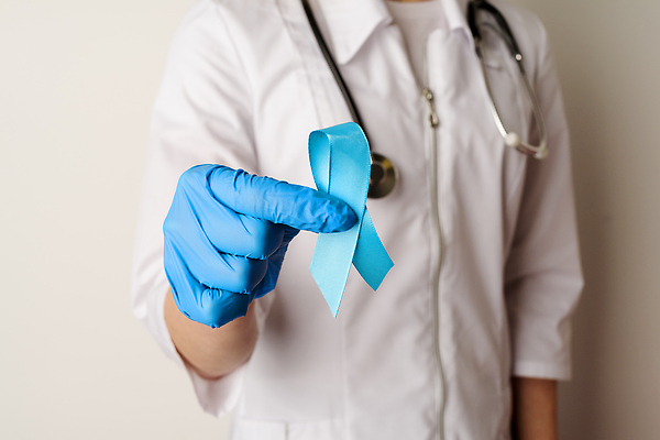 포토 JPG 해외이미지 배너 남자 리본 컨셉 손가락 건강 사람없음 파란색 빛 보라색 희망 시험 의사 잡기 질병 가슴 11월 심볼 예방 암 월 고립 벡터 해외202310 해외포토 손 교육 감정 컬러 의학 모션 사람 신체부위 의료진 날짜 파일형식