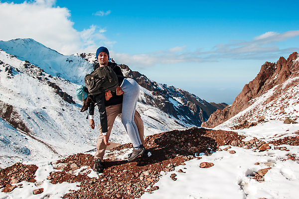 포토 JPG 해외이미지 계절 남자 행복 얼굴 스포츠 캠페인 여행 겨울 발 하늘 날씨 산 운동선수 매달리기 건강 사랑 두명 태양 얼음 화목 놀람 산책 재킷 기쁨 장비 에너지 추위 잡기 정상 열정 돌봄 원정 해외202310 해외포토 자연요소 감정 컨셉 모션 휴식 표정 사람 신체부위 외투 파일형식