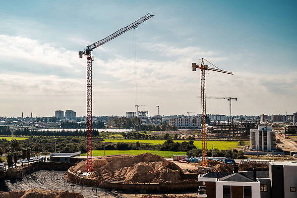 포토 JPG 해외이미지 직업 외관 산업 비즈니스 건축양식 하늘 노동자 아파트 주택 프레임 안전 사람없음 건물 파란색 탑 고층빌딩 기계 장비 건설현장 도시 업무 수술 엔지니어 재산 땅 기중기 시멘트 공학 발판 개발 건축업자 철강 콘크리트 프로젝트 해외202310 해외포토 건축물 교육 건축 컬러 의학 건설업 빌딩 치료 금융 작업 중장비 기술자 파일형식