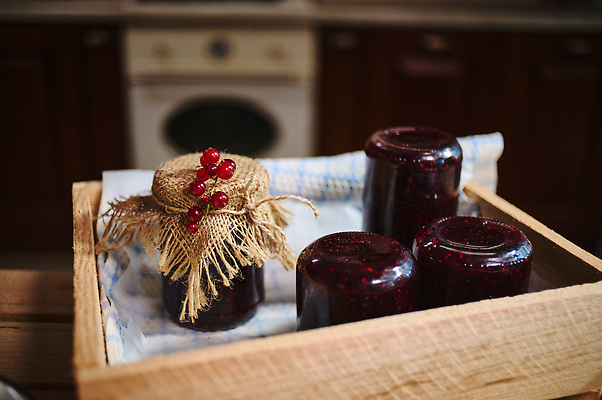 포토 JPG 해외이미지 전통 계절 과일 재료 요리 사람 취미 사람없음 요리사 수확 시골 항아리 아침식사 보호 컨테이너 설탕 삼베 준비 유기농 주부 젤리 통조림 내추럴 숙성 정물화 채식주의자 핸드메이드 카피스페이스 비건 맛있는 해외202310 해외포토 직업 웰빙 산업 컨셉 농업 디저트 식사 공백 도자기 그림 채식 파일형식 천_직물