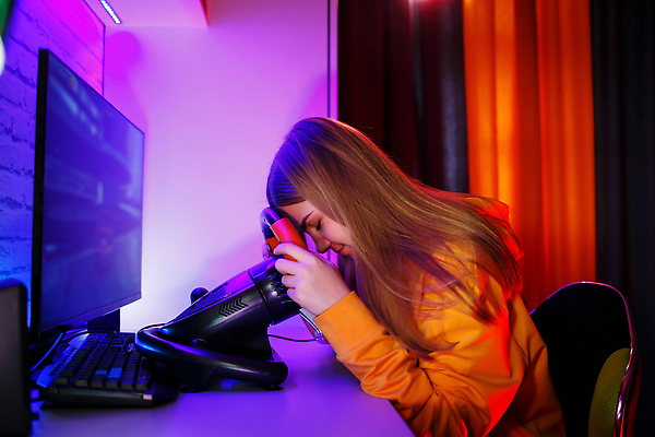 포토 JPG 해외이미지 모델 라이프스타일 응시 여자 실루엣 어린이 벽 스포츠 백그라운드 컨셉 인터넷 자동차 놀이 주택 한명 사람 10대 컴퓨터 파티 3D 금속 디지털 헤드폰 방 게임 관찰 바퀴 개울 야간 사이버 사수 게이머 비디오게임 현실 해외202310 해외포토 자연요소 1 시선 육상교통 음향기기 모션 청소년 재질 촬영기법 이벤트 건물 생활 전자제품 강 디지털합성 파일형식