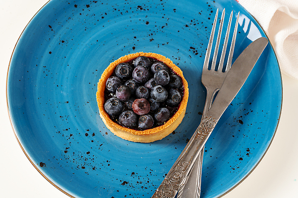 포토 JPG 해외이미지 열매 음식 조각 백그라운드 과일 디저트 요리 사람없음 장식 빨간색 컬러풀 과자 케이크 빵집 껍질 흰색 대접 신선 닫기 달콤 맛 컵케이크 굽기 먹기 크림 블루베리 산딸기 프랑스어 커스터드 타르트 페스츄리 핸드메이드 맛있는 해외202310 해외포토 식물 문자 빵 컬러 컨셉 모션 상점 구이 파이_빵 파일형식