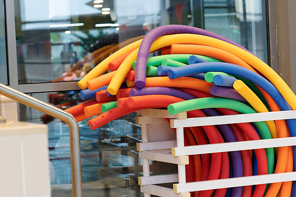 포토 JPG 해외이미지 직업 학생 라이프스타일 손 행복 스포츠 시계 컬러 운동화 부분 교실 수업 실내 건강 말하기 사람없음 물 디지털 강사 교사 수영 경쟁 시간 가르침 막대기 센터 호루라기 손목시계 속도 시작 체육관 수영선수 제비 뒤뜰 서류판 조작 집주인 초시계 캡모자 해외202310 해외포토 레이스천 자연요소 모자_잡화 교육 감정 신발 컨셉 장신구 학교 모션 조류 운동선수 내부 생활 신체부위 사무용품 직물 수상스포츠 주인 파일형식