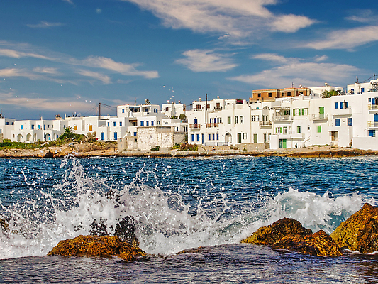 포토 JPG 해외이미지 전통 외관 벽 바다 섬 여행 백그라운드 건축양식 자연 하늘 휴가 거리 주택 파노라마 풍경 사람없음 야외 건물 여름 관광지 도시풍경 마을 발코니 도시 그리스 타운 이웃 그리스인 랜드마크 해외202310 해외포토 서양인 건축물 계절 건축 유럽 촬영기법 생태계 파일형식