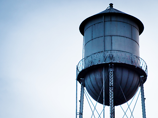 포토 JPG 해외이미지 자연 안테나 사람없음 물 탑 도시 액체 큼 스카이라인 항공촬영 옛날 중고 해외202310 해외포토 자연요소 건축물 뷰포인트 통신 크기 생태계 파일형식