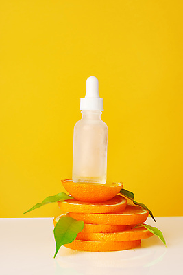 포토 JPG 해외이미지 조각 백그라운드 오렌지 단면 사람없음 노란색 쌓기 화장품 신선 풀잎 피부관리 향기 앰플 카피스페이스 해외202310 해외포토 컬러 잎 과일 모션 뷰티 공백 풀_식물 냄새 파일형식
