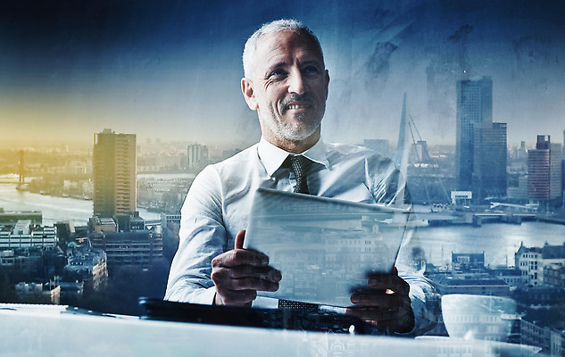 포토 JPG 해외이미지 백인 직업 1 응시 남자 행복 백그라운드 인터넷 비즈니스 사업가 불꽃 노동자 직장 한명 미소 사람 성인 도시풍경 알약 어둠 잡기 도시 업무 작업 비즈니스맨 덮기 온라인 내추럴 정중 진짜 특수효과 혼자 카피스페이스 해외202310 해외포토 서양인 시선 감정 컨셉 회사 모션 불 표정 풍경 약 공백 직장인 파일형식 효과