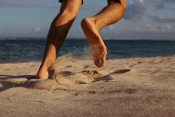 포토 JPG 해외이미지 모래 바다 이동 자연 놀이 휴가 서기 사람없음 야외 모래사장 달리기 노란색 기댐 산책 운전 껍질 폐기물 날카로움 정맥 양발 해외202310 해외포토 컬러 컨셉 모션 휴식 쓰레기 생태계 혈관 파일형식