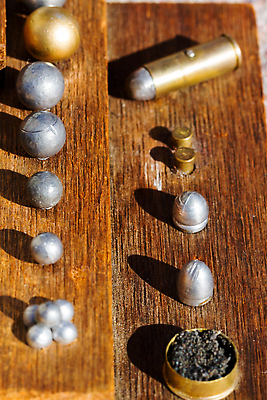 포토 JPG 해외이미지 무기 스포츠 통 사람없음 목재 운동 금속 미국 발사 대포 내추럴 고물 구식 옛날 중고 텍사스 해외202310 해외포토 나무 북아메리카 재료 재질 건강 파일형식