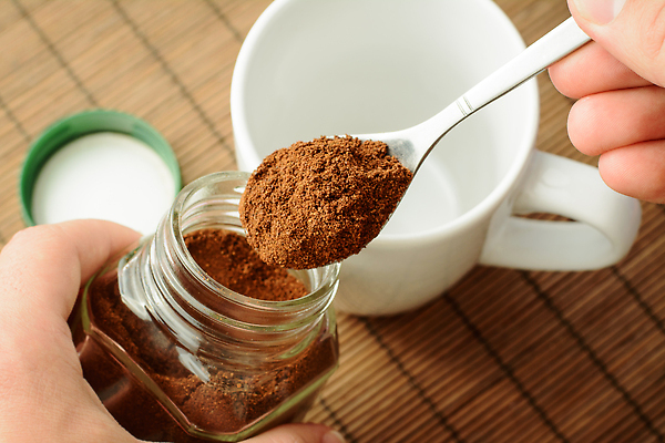 포토 JPG 해외이미지 식기 손 커피 음료 음식 백그라운드 재료 부분 유리 아침 주택 손잡이 사람없음 컵 갈색 금속 숟가락 어둠 힘 흰색 신선 잡기 항아리 붓기 맛 벌레 은색 가루 가득함 대나무 아로마 향 카푸치노 에스프레소 넘어짐 땅바닥 순간 카페인 놓기 비어있는 해외202310 해외포토 주간 나무 컬러 곤충 컨셉 모션 재질 바닥 수저 건물 신체부위 도자기 파일형식