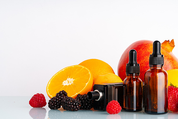 포토 JPG 해외이미지 오렌지 딸기 근접촬영 사람없음 흰배경 산딸기 베리 블랙베리 니코틴 니코틴중독 라즈베리파이 앰플 전자담배 해외202310 해외포토 뷰포인트 백그라운드 과일 담배 흰색 중독 파일형식