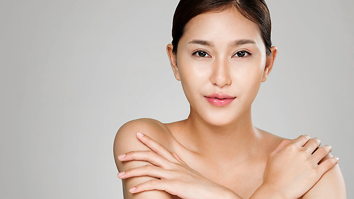 포토 JPG 해외이미지 모델 응시 여자 얼굴 한명 동양인 손짓 상반신 성인 앞모습 뷰티 우아함 피부 순수 성인여자한명만 해외202310 해외포토 1 시선 뷰포인트 컨셉 모션 사람 인종 신체부위 여자한명만 성인여자만 파일형식