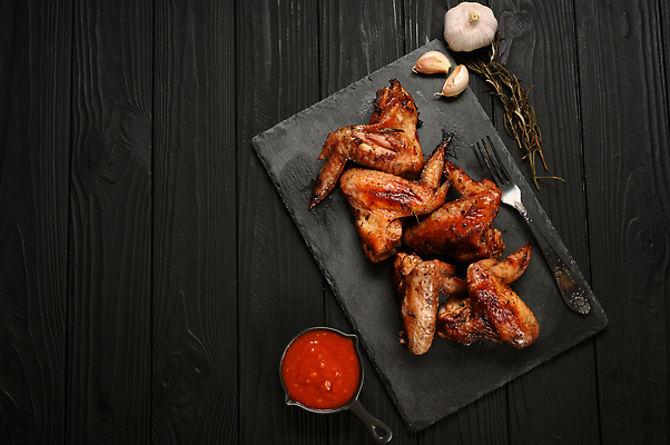 포토 JPG 해외이미지 접시 음식 백그라운드 고추 육류 동양인 사람없음 목재 식당 식사 저녁식사 치킨 튀김 시골 신선 바 뜨거움 맛 그릴 바비큐 굽기 먹기 향신료 속도 메뉴 매움 후추 로즈메리 점심식사 영양분 절임 해로움 맛있는 해외202310 해외포토 나무 식기 컨셉 채소 식재료 재료 모션 주방용품 인종 상점 구이 허브 닭고기요리 향미료 파일형식