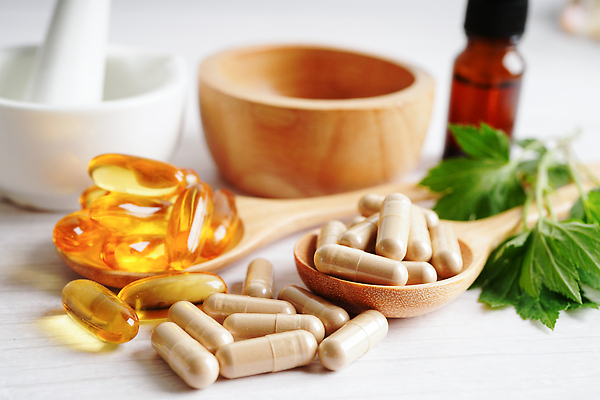 포토 JPG 해외이미지 식물 음식 잎 다이어트 오렌지 자연 귤 건강 병원 사람없음 목재 치료 초록색 알약 약 숟가락 신선 최고 질병 약국 민트 허브 유기농 테라피 조제 내추럴 보충 돌봄 해외202310 해외포토 나무 웰빙 컬러 과일 재료 의학 모션 수저 뷰티 생태계 만들기 파일형식