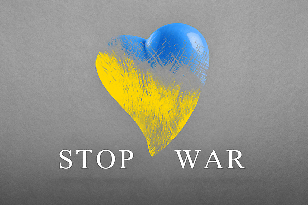 포토 JPG 해외이미지 배너 포스터 컬러 백그라운드 컨셉 텍스트 사랑 사람없음 가로 파란색 숫자 노란색 평화 검은색 자유 흰색 깃발 거친 그리기 심볼 사인 싱글 그림 질감 전쟁 시멘트 애국심 그런지 그만 우크라이나 위기 전국 콘크리트 해외202310 해외포토 문자 감정 유럽 모션 파일형식