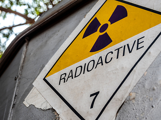 포토 JPG 해외이미지 접시 산업 백그라운드 스티커 교실 교통시설 경고 안전 사람없음 노란색 라벨 문 환경 정보 화물 흰색 위험 컨테이너 천 심볼 사인 보안 짐차 7 방사능 방사선 알루미늄 옛날 해외202310 해외포토 식기 교육 컬러 교통 컨셉 학교 자동차 프레임 숫자 운송업 직물 시설 파일형식