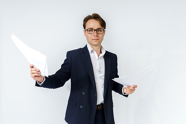 포토 JPG 해외이미지 직업 학생 응시 남자 감정 셔츠 지도 비즈니스 사업가 성공 노동자 실내 한명 서기 사람 정장 금융 경제 사무실 성장 흰색 작업 비즈니스맨 자신감 우아함 대표 종업원 보고서 경영자 리더 문서 상업 비서 경영 심각 정중 해외202310 해외포토 1 시선 옷 컬러 컨셉 상의 모션 내부 직장인 파일형식