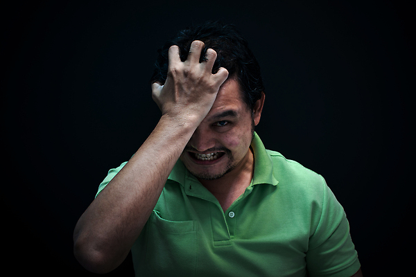 포토 JPG 해외이미지 모델 손 응시 남자 감정 아시아 얼굴 벽 포즈 백그라운드 생각 스트레스 피곤 한명 사람 동양인 성인 머리 분노 짜증 표현 퍼즐 좌절 충돌 불안 고민 두통 문제 불만 공격적 도발 우울증 혼란 해외202310 해외포토 1 시선 나라 컨셉 인종 신체부위 질병 파일형식