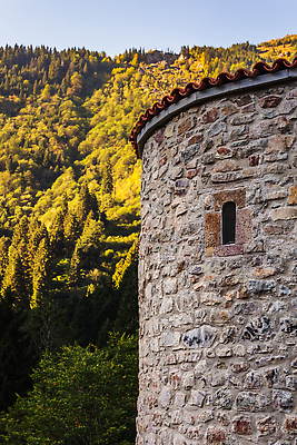 포토 JPG 해외이미지 전통 기독교 종교 여행 건축양식 하늘 산 주택 매달리기 풍경 사람없음 내부 관광지 교회 고요 손상 안개 영혼 역사 신성 수도원 칠면조 그리스인 랜드마크 명승지 복원 비잔틴 신앙심 옛날 조감도 지질학 해외202310 해외포토 서양인 교육 건축 컨셉 종교건축 모션 조류 날씨 건물 제국 파일형식
