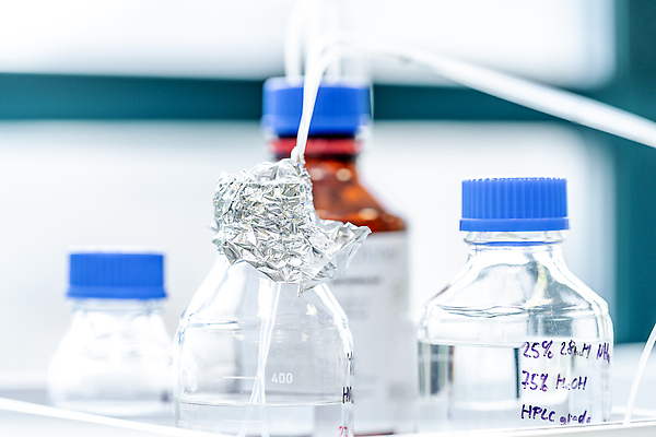 포토 JPG 해외이미지 과학 건강 실험 사람없음 스터디 약 장비 의사 업무 액체 기술자 실험실 결과 생명공학 연구원 세제 과학자 분석 생물학 미생물 튜브 발견 개발 반응 분석가 화학물질 유체 해외202310 해외포토 직업 교육 컨셉 의학 생물 학습 의료진 작업 화학 학자 파일형식