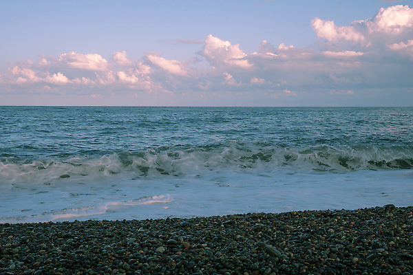 포토 JPG 해외이미지 모래 파도 바다 컬러 섬 여행 백그라운드 자연 하늘 표면 날씨 추상 휴가 휴식 풍경 사람없음 야외 물 여름 파란색 모래사장 햇빛 태양 뷰티 평화 낭만 조약돌 흰색 그룹 빨래 천 배열 분무기 땅바닥 파라다이스 수평선 해외202310 해외포토 자연요소 계절 컨셉 가사 무늬 바닥 돌_바위 직물 생태계 파일형식