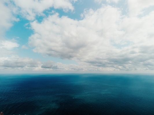 포토 JPG 해외이미지 디자인 계절 파도 바다 컬러 여행 백그라운드 패턴 모션 자연 하늘 표면 추상 휴가 불꽃 안테나 사람없음 물 여름 파란색 빛 햇빛 태양 뷰티 일출 맑음 스파 일몰 봄 수확 황금 소프트포커스 질감 복고 보케 광 블러 해외202310 해외포토 자연요소 무늬 농업 통신 불 날씨 촬영기법 노을 생태계 파일형식