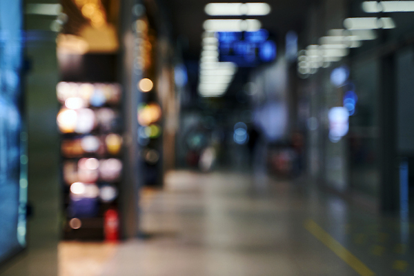 포토 JPG 해외이미지 디자인 벽 여행 백그라운드 패턴 비즈니스 창문 학교 열쇠 추상 선반 바닥 실내 사람없음 내부 건물 빛 사무실 반사 상점 방 흰색 홀 복도 센터 시장 공항 소프트포커스 쇼핑몰 도착 고객 출발 상업 보케 소매 블러 터미널 해외202310 해외포토 건축물 교육 컬러 가구 컨셉 무늬 교통시설 촬영기법 공간 파일형식