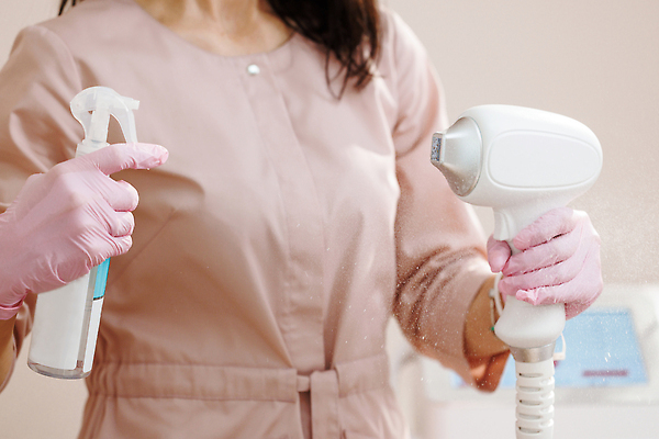 포토 JPG 해외이미지 직업 손 얼굴 장갑 건강 주사기 사람없음 뷰티 약 상점 기계 화장품 장비 기구 피부 가스 스킨케어 주사약 테라피 산소 순서 돌봄 리프팅 제모 살균 탄소 해외202310 해외포토 잡화 의학 의료기기 모션 신체부위 원소 파일형식