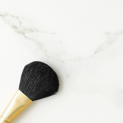 포토 JPG 해외이미지 백그라운드 사람없음 흰색 고급 대리석 메이크업브러쉬 카피스페이스 해외202310 해외포토 컬러 컨셉 재료 공백 붓 파일형식