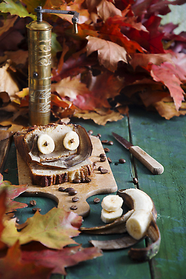 포토 JPG 해외이미지 접시 음식 빵 조각 백그라운드 과일 탁자 디저트 바나나 건강 사람없음 갈색 노란색 케이크 식사 빵집 우유 견과류 껍질 흰색 시골 신선 달콤 맛 아침식사 낟알 밀 굽기 먹기 레몬 유기농 슬라이스 밀가루 토스트 섬유 덩어리 채식주의자 페스츄리 핸드메이드 귀리 그래놀라 맛있는 해외202310 해외포토 식기 웰빙 컬러 가구 컨셉 모션 유제품 곡류 상점 직물 가루 구이 채식 파일형식