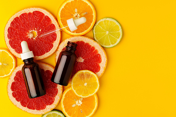 포토 JPG 해외이미지 조각 백그라운드 오렌지 단면 사람없음 노란색 화장품 신선 스포이트 레몬 자몽 피부관리 향기 라임 앰플 카피스페이스 해외202310 해외포토 컬러 과일 뷰티 공백 냄새 피펫 파일형식