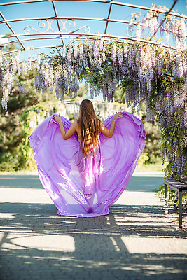 포토 JPG 해외이미지 백인 모델 드레스 옷 여자 행복 벽 여행 포즈 백그라운드 컨셉 건축양식 자연 거리 한명 서기 사람 야외 건물 목재 여름 파란색 뷰티 유행 여행객 문 회색 올려보기 바위 역사 부식 흥분 아치 구식 옛날 해외202310 해외포토 서양인 나무 1 건축물 계절 건축 감정 컬러 재료 모션 돌_바위 생태계 파일형식