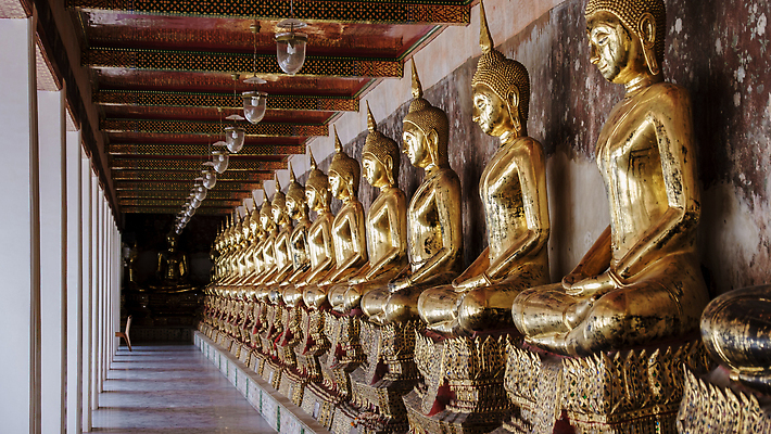 포토 JPG 해외이미지 전통 디자인 아시아 종교 문화 여행 불교 건축양식 태국 하늘 미술 동양인 풍경 사람없음 건물 조각상 뷰티 여행객 수확 골동품 도시 사찰 역사 황금 심볼 사인 그네 방콕 타운 거인 랜드마크 옛날 스타일 해외202310 해외포토 건축물 건축 나라 농업 종교건축 문화예술 사람 인종 조형물 파일형식