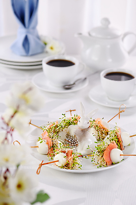 포토 JPG 해외이미지 음식 조각 부분 탁자 아침 반찬 휴가 부활절 건강 사람없음 장식 파티 축제 저녁식사 샐러드 피규어 회 축하 토끼 아침식사 해산물 상쾌 유기농 잔치 브런치 서빙 연어 점심식사 폭식 뷔페 송어 맛있는 해외202310 해외포토 주간 웰빙 기념일 감정 가구 컨셉 포유류 어류 이벤트 반려동물 식사 미니어처 파일형식