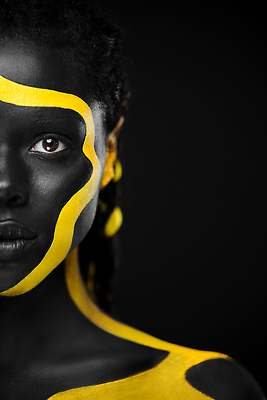 포토 JPG 해외이미지 디자인 배너 여자 포스터 얼굴 음악 백그라운드 신체 추상 실내 창조 미술 한명 미소 사람 팜플렛 뷰티 노란색 머리 유행 검은색 페인트 발표 황금 인쇄 피부 다운로드 소셜 출판 해외202310 해외포토 1 컬러 무늬 문화예술 표정 내부 신체부위 파일형식