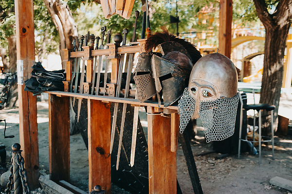포토 JPG 해외이미지 무기 벽 컬러 백그라운드 서기 경비 사람 사람없음 금속 힘 수확 방어 중세 역사 칼 보호 은색 헬멧 공격 철 군용 체크무늬 싸움 전쟁 보안 방패 무거움 병정 전사 갑옷 고립 수표 옛날 철강 해외202310 해외포토 컨셉 무늬 농업 모션 재질 군대 어류 안전 무게 보호장비 파일형식